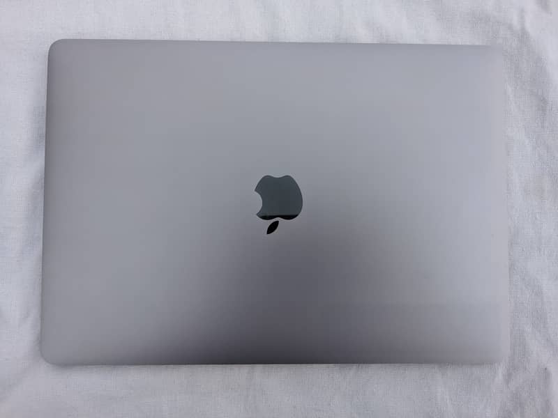 Macbook Pro 2018 8gb 256gb (Read Ad) 8