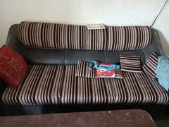 fancy sofa set 5 seater for sale urgent