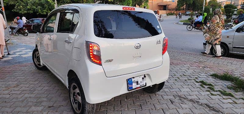 Daihatsu Mira es  2012/17 eco idling full option 9