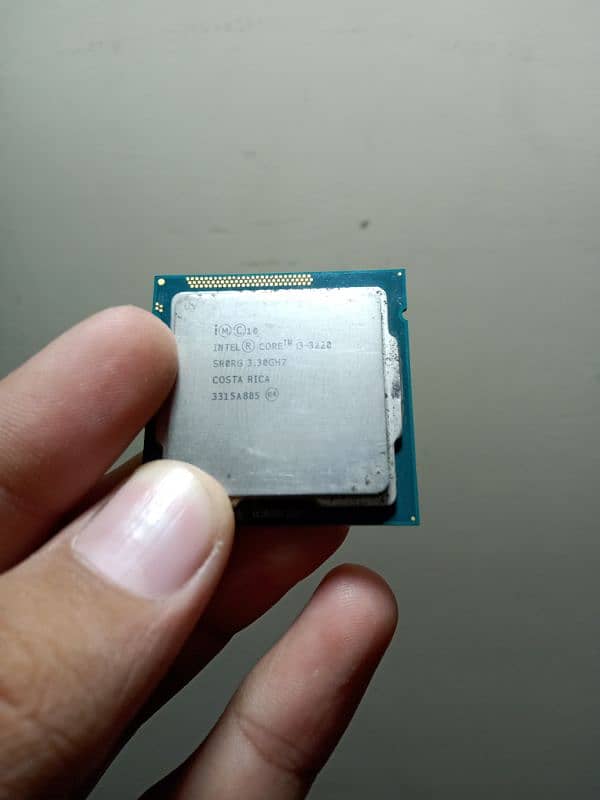 INTEL Core i3 3rd Generation 3.30GHZ With 180Gb INTEL SSD 0