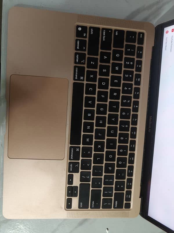 MacBook air M1 7