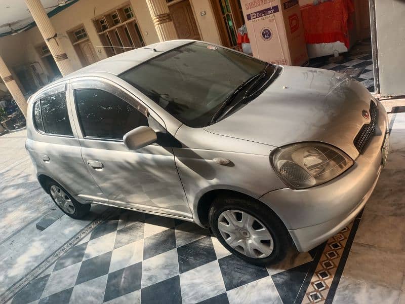 Vitz 1999/2007 2