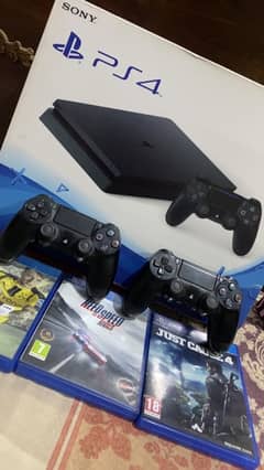 PS4 Slim 500Gb With Box And 2 Games 0