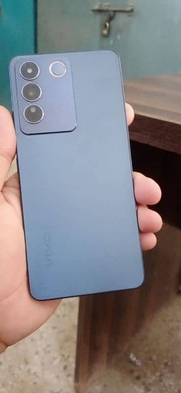 vivo v 27e 1