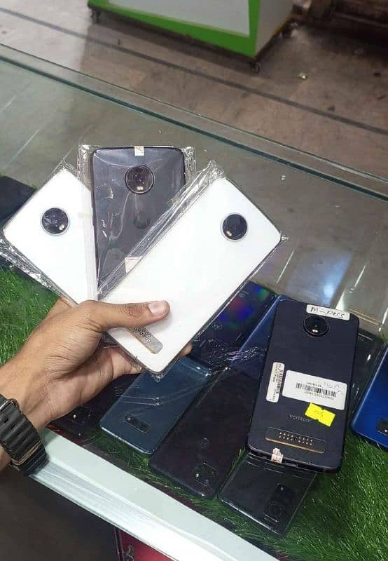 MOTO Z4 (4/128) ORIGINAL USA STOCKS APPROVED CN: 03186414811 1