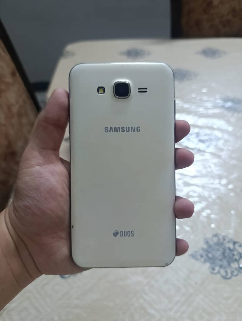 Samsung Galaxy J7 FOR SALE 2