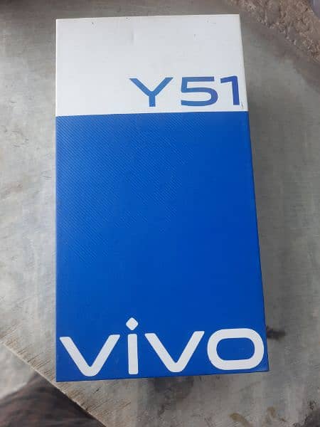 vivo y51  4/128 with box 5