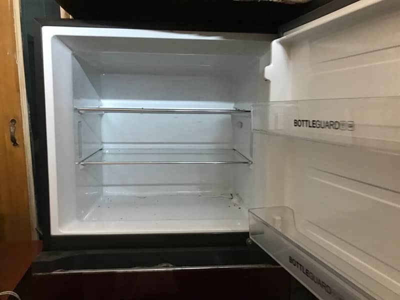 Haier Refrigerator HRF 368 For Sale 1