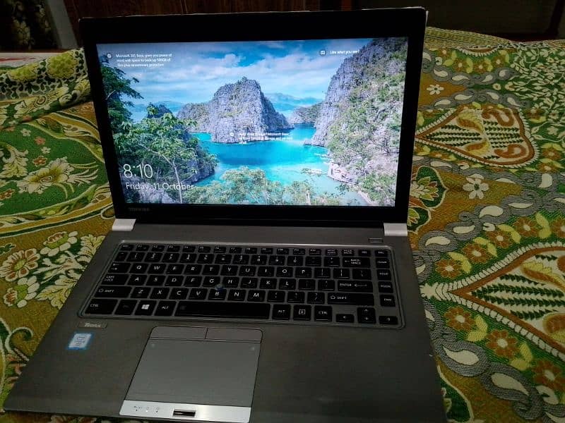 Toshiba laptop TECRA z40-c 3