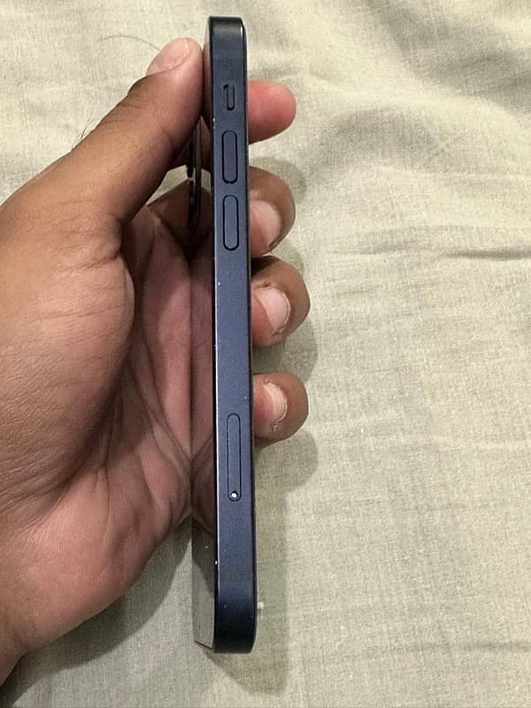 iPhone 12 mini 4