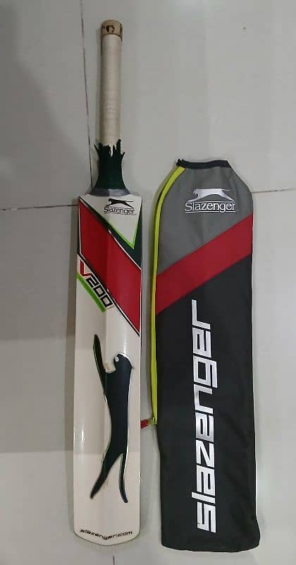 Slazenger Cricket equipment 0