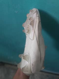 High-Quality football boots for sale 0