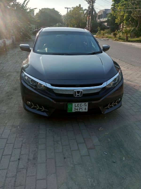 Honda Civic Oriel 2018 4