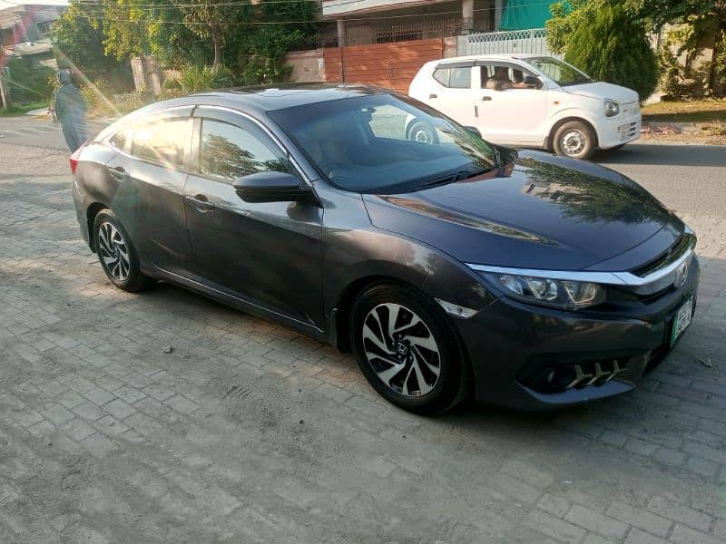 Honda Civic Oriel 2018 5