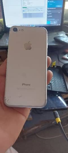 iphone 7.128 gb  Pta oprvo