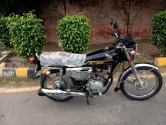 Honda 125 Self Start 2022 end model original 6500 km driven only