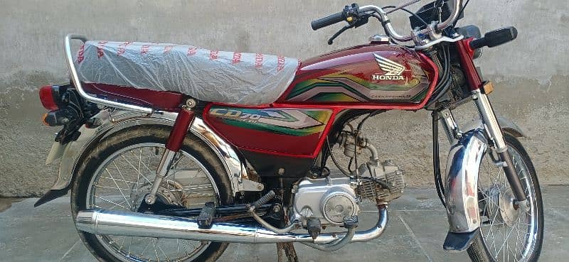 I'm selling my bike location ننکانہ صاحب Nankana sahib 0301=4956=245 7