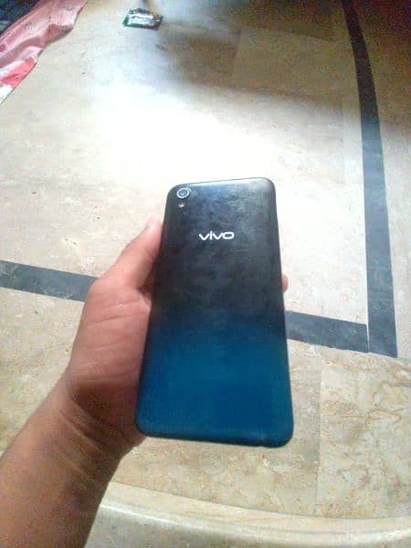 Vivo mobile for sale urgent 4