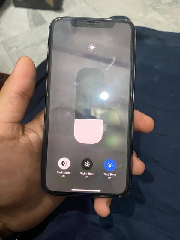 iphone 11 pro (256gb) 2