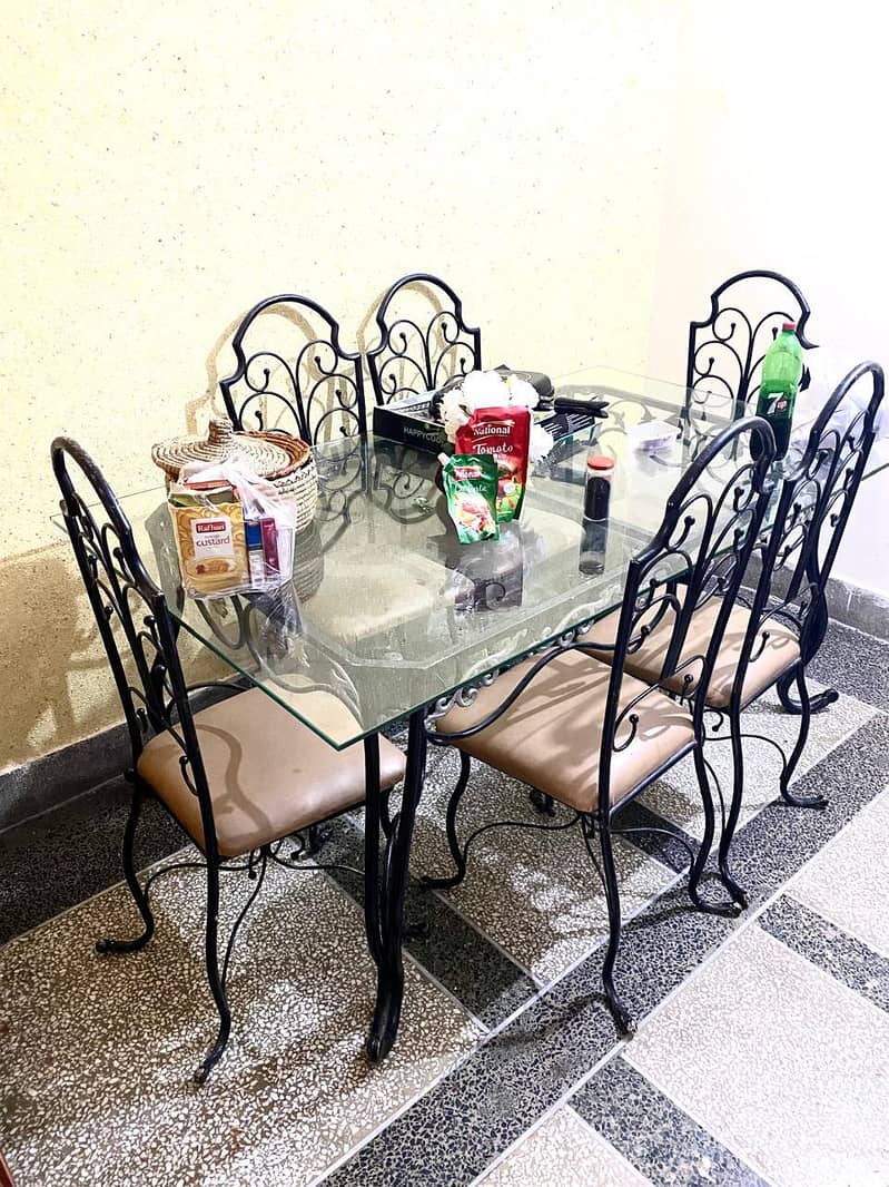 Stylish Iron Dining Table with Premium Glass Top – 6 Seater 0