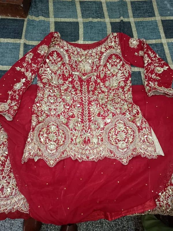 Bridal lehenga for urgent sale 2