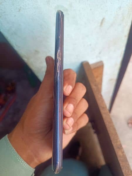 oppo A54 condition 10 by 10 scratch less with only box 3