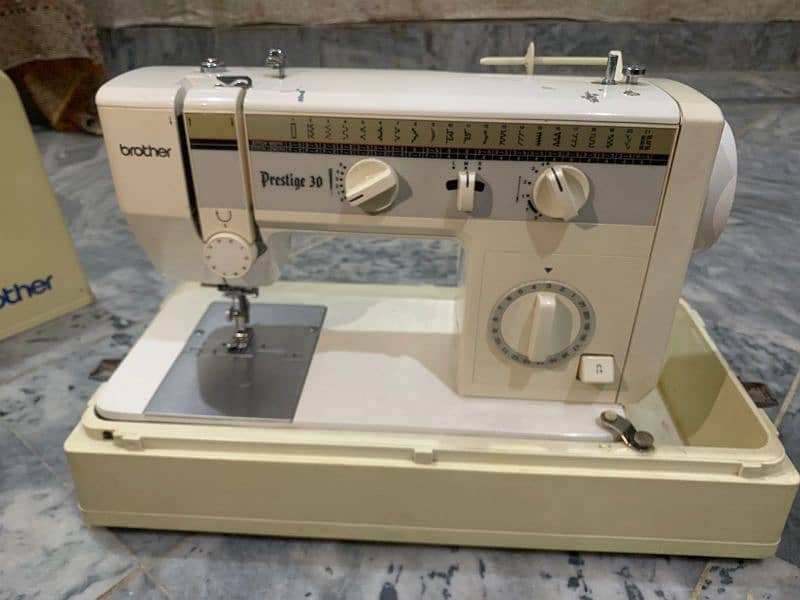 ya machine sewing,kaj,or peko karti ha good condition ha 4