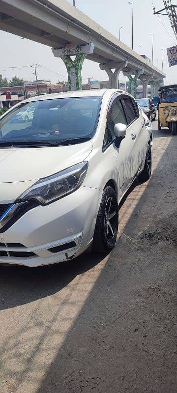 Nissan Note 2018 4