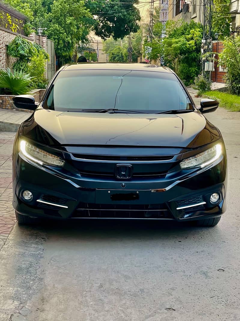 Honda Civic VTi Oriel Prosmatec 2019 Facelift 1