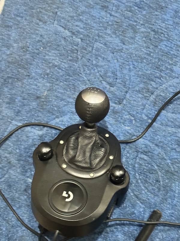 logitech G29 for Ps5,pc, ps4 with additional shifter / gear 1