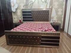 King size Bed