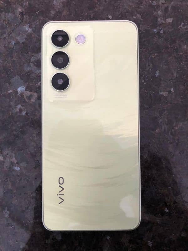 vivo y100 1