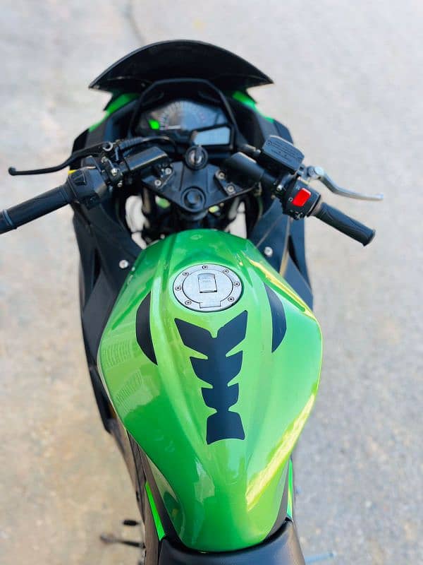 KAWASAKI NINJA ZX300 (REPLICA) 3