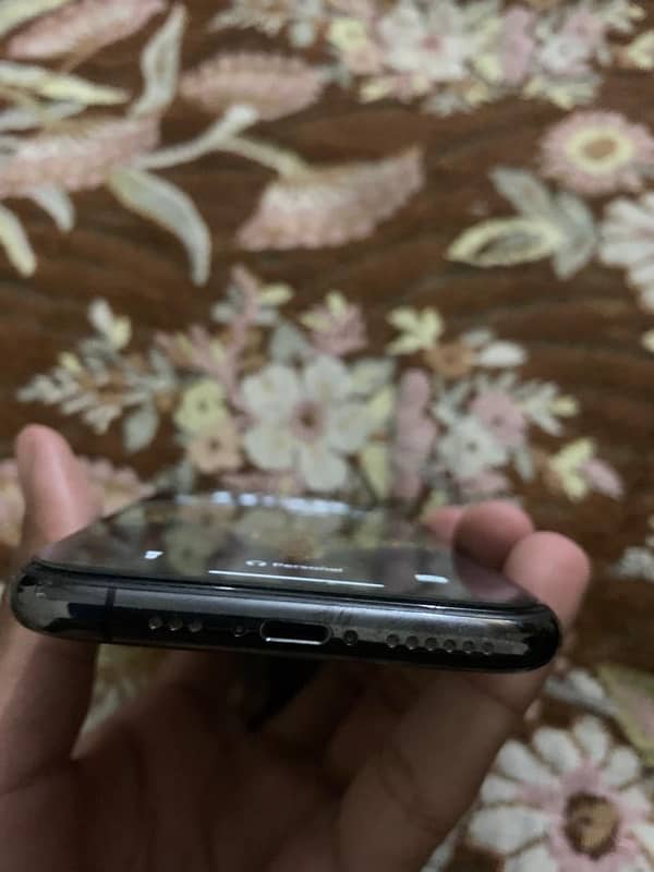 IPHONE 11pro waterpack 64gb factory unlock 3