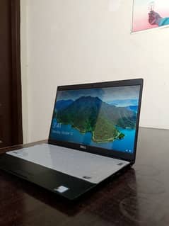 DELlL 7390 Laptop