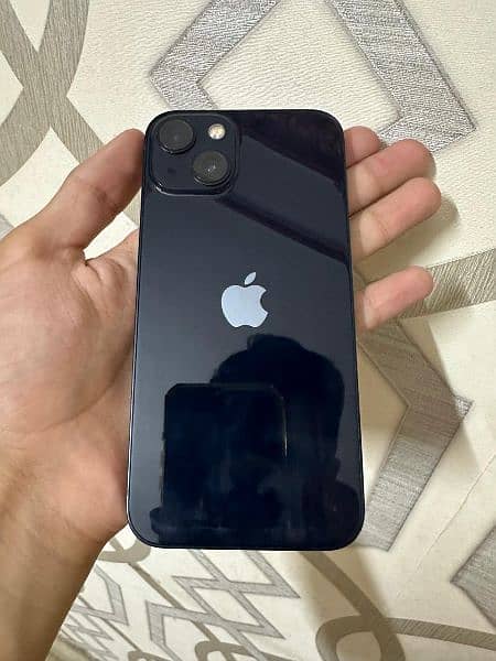 Apple iphone 13 128gb with airpods 0