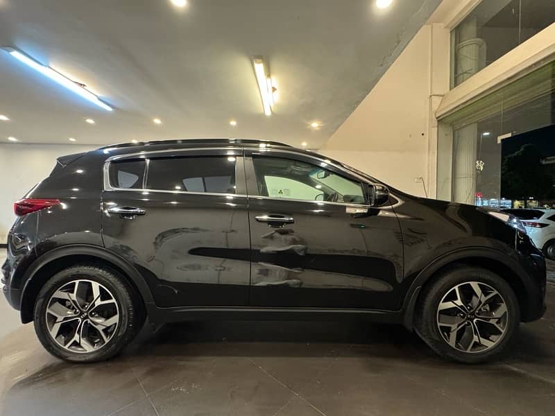 KIA Sportage 2022 FWD 6