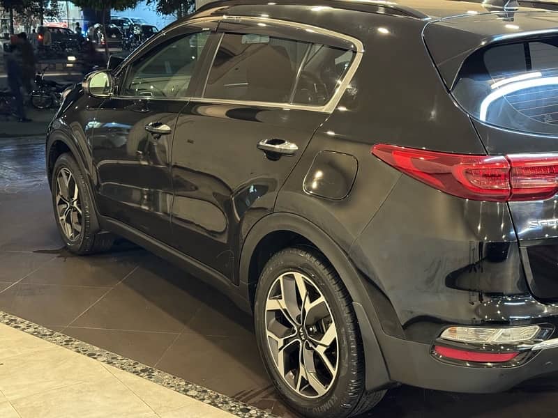 KIA Sportage 2022 FWD 17