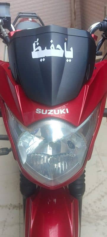 Suzuki GR 150 1