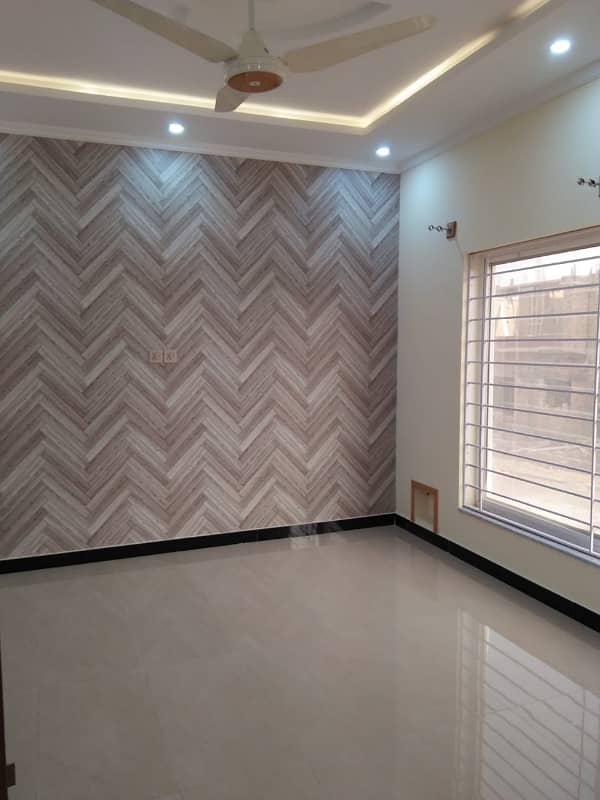 10 Marla portion for Rent in Gulberg Islamabad 8