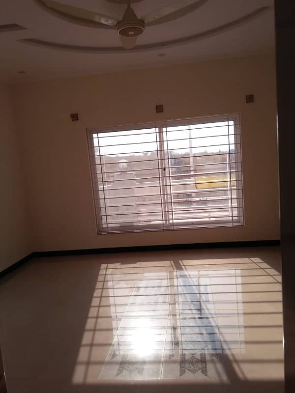 10 Marla portion for Rent in Gulberg Islamabad 10