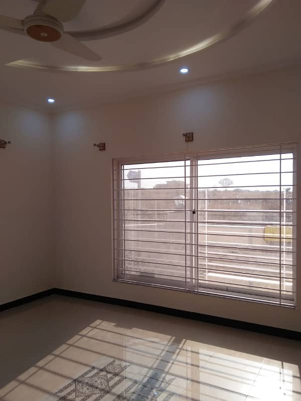 10 Marla portion for Rent in Gulberg Islamabad 12