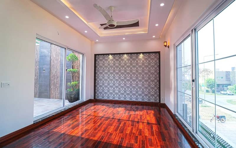 10 Marla House Available For Rent In Air Avenue Lahore 13