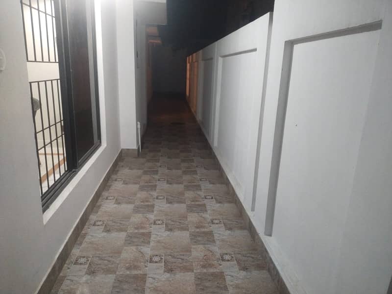 10 Marla Full House Available For Rent in DHA Phase 3, Lahore Cantt 1