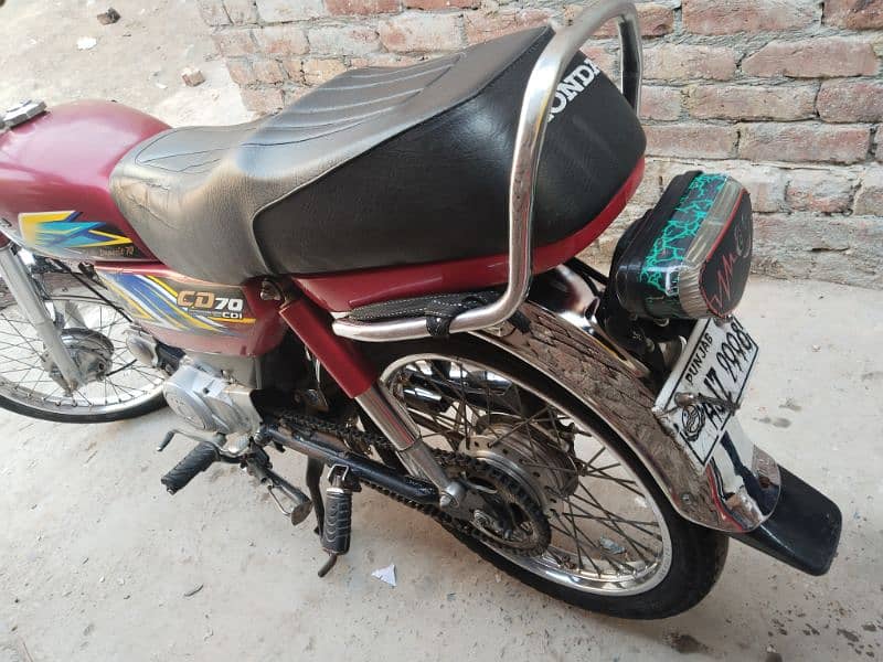 Honda cd70 5