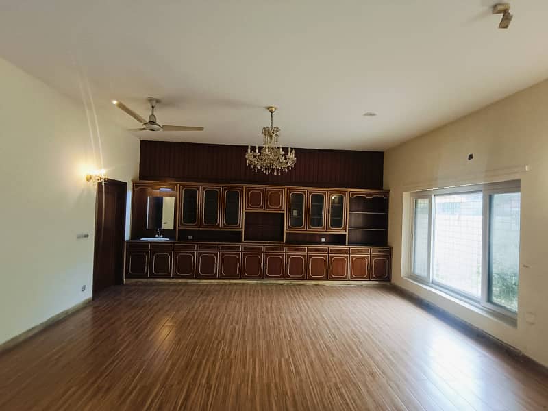 01 Kanal Beautifull House Available for Rent in DHA Lahore 26