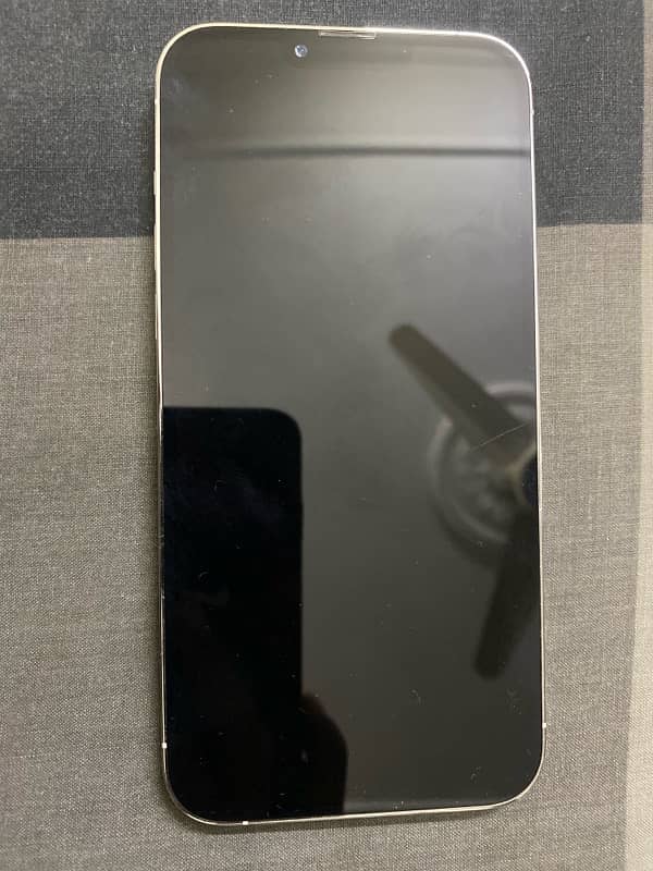 iphone 13 pro max- display gone white. 0