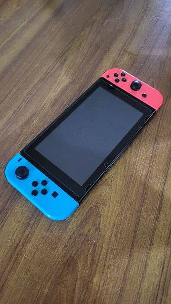 Nintendo Switch V1- Jailbreak - Complete Accessories. 4