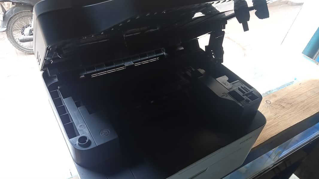 HP laser MFP135w printer 10