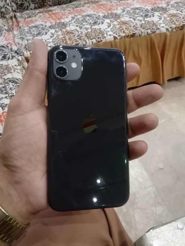 iphone 11 bettery 75 percent bilkul thk hn phone bs ik choti line h 0